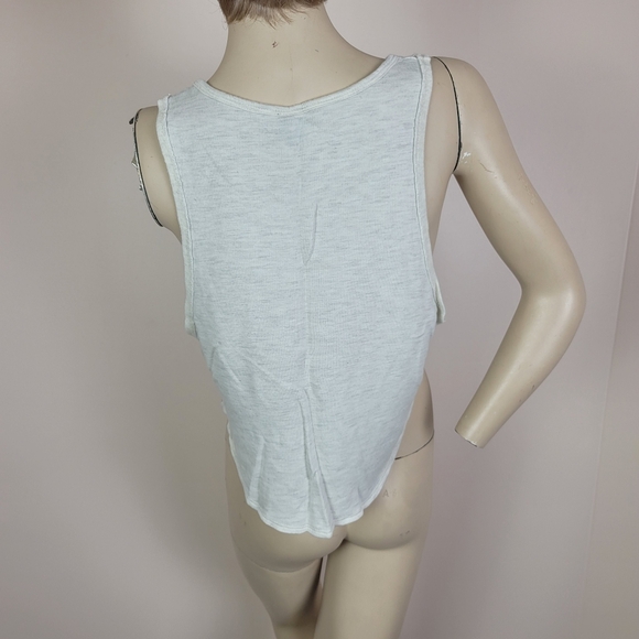 Cropped American flag tank top rounded hem size small - Picture 4 of 7